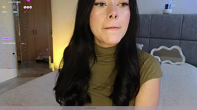 Soffimoon  online show from February 2026 08:20:02 PM