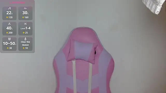 yulissa18 online show from November 2025 09:24:01 PM