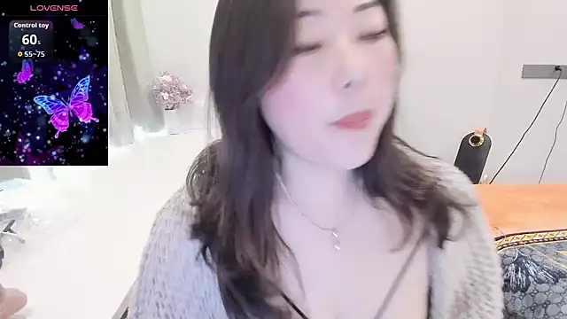 Crystal Wings online show from February 2026 02:53:01 AM