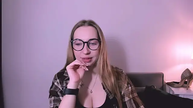 AriaDesire online show from April 2026 06:25:02 AM