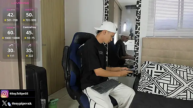soyander03  online show from October 2025 11:23:02 AM