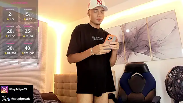 soyander03  online show from January 2026 12:01:02 PM