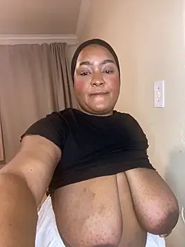 Missmoox24 online show from October 2025 11:08:01 PM