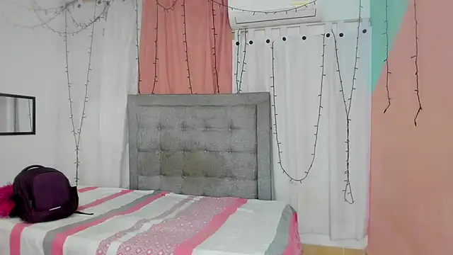 Snapshot of valentina_0_ chatting on March 2025 03:26:01 AM valentina 0 online show from March 2025 03:26:01 AM