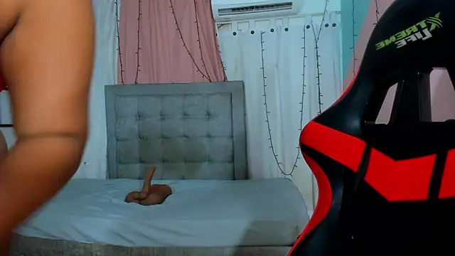 valentina 0  online show from October 2025 03:29:02 AM