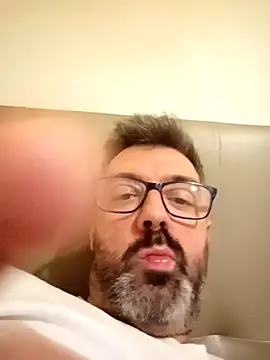 Snapshot of pana1978loco chatting on November 2025 11:25:02 AM pana1978loco online show from November 2025 11:25:02 AM