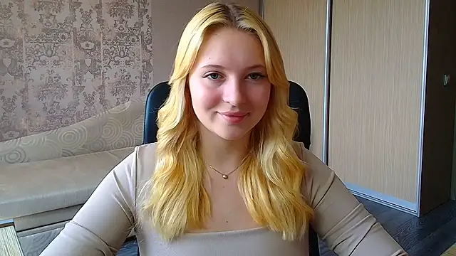 Snapshot of Milka_kiss_ chatting on July 2026 12:21:02 PM Milka kiss online show from July 2026 12:21:02 PM