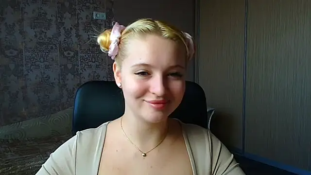 Milka kiss  online show from March 2026 08:52:02 AM