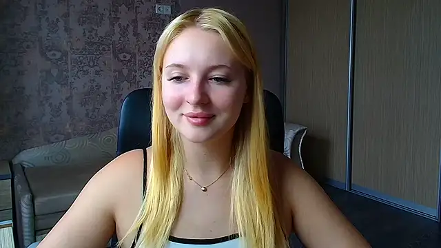 Snapshot of Milka_kiss_ chatting on June 2026 12:06:02 PM Milka kiss online show from June 2026 12:06:02 PM