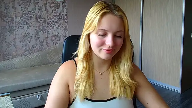 Snapshot of Milka_kiss_ chatting on July 2026 10:00:01 AM Milka kiss online show from July 2026 10:00:01 AM