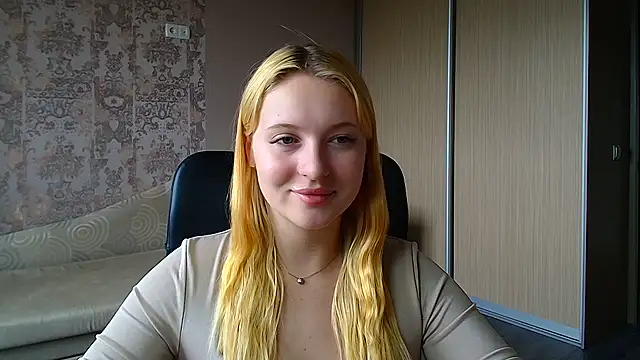 Snapshot of Milka_kiss_ chatting on July 2026 12:27:01 PM Milka kiss online show from July 2026 12:27:01 PM