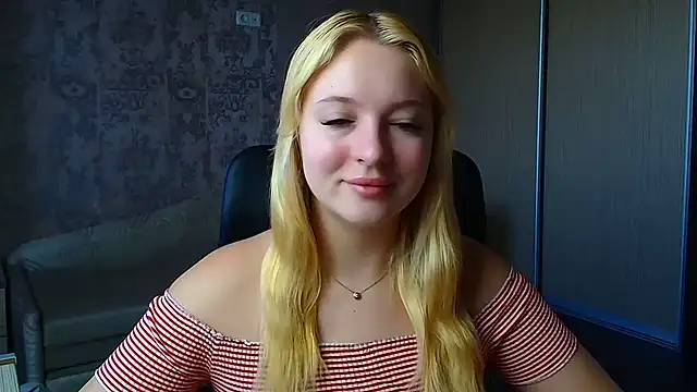 Snapshot of Milka_kiss_ chatting on June 2026 05:27:02 AM Milka kiss online show from June 2026 05:27:02 AM