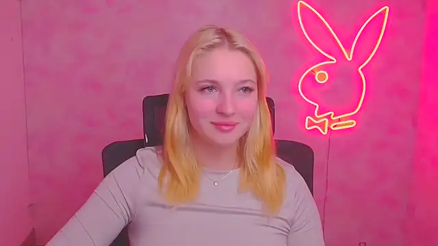 Milka kiss  online show from October 2025 05:42:01 AM