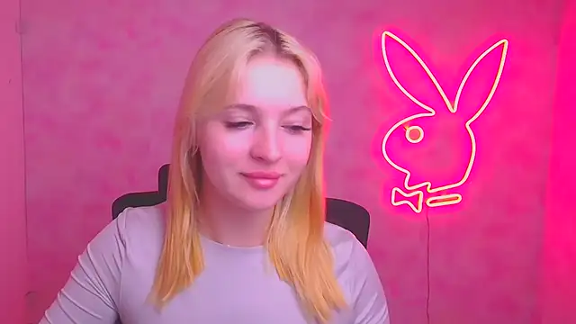 Milka kiss  online show from October 2025 12:36:01 PM