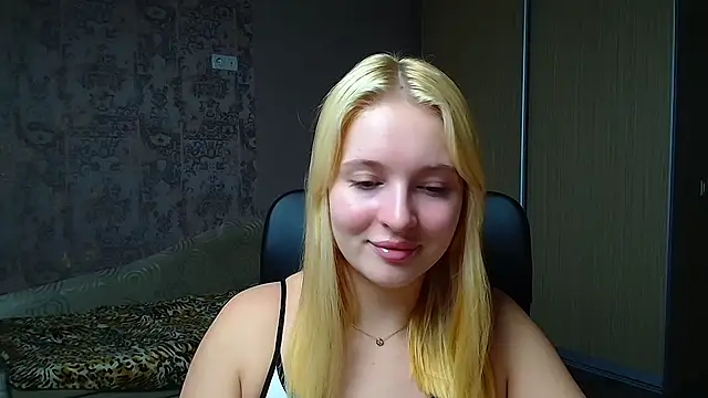 Milka kiss  online show from December 2025 12:37:01 PM