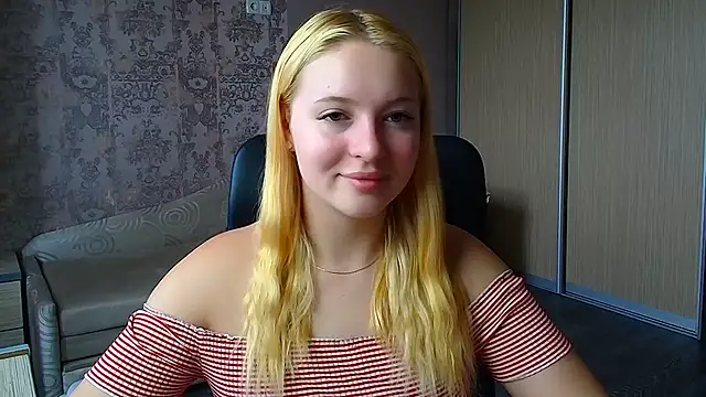 Snapshot of Milka_kiss_ chatting on June 2026 09:36:02 AM Milka kiss online show from June 2026 09:36:02 AM