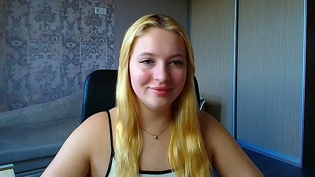 Snapshot of Milka_kiss_ chatting on June 2026 11:16:02 AM Milka kiss online show from June 2026 11:16:02 AM