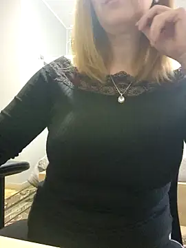 Snapshot of _tasechka_ chatting on December 2024 09:00:01 AM tasechka online show from December 2024 09:00:01 AM