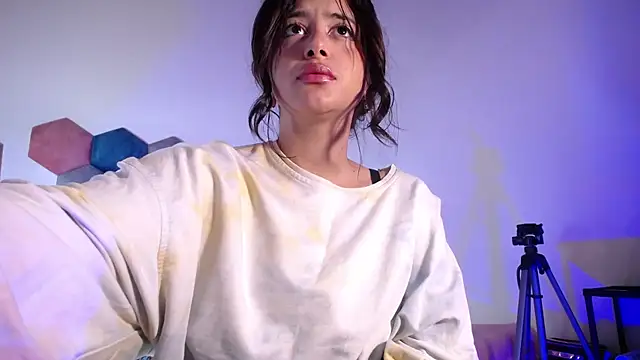 liz-beths online show from February 2025 01:32:01 PM