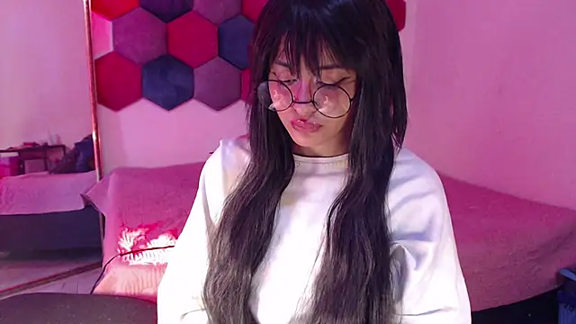 liz-beths online show from February 2025 02:09:02 PM