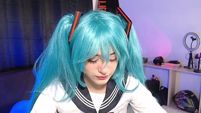 liz-beths online show from November 2025 10:31:02 PM