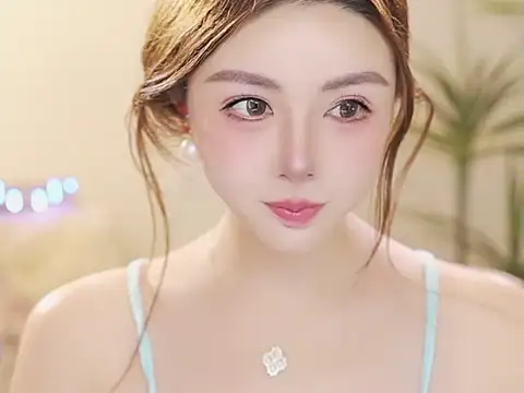 Snapshot of Qiaoqiao_ chatting on May 2026 04:16:01 PM Qiaoqiao online show from May 2026 04:16:01 PM