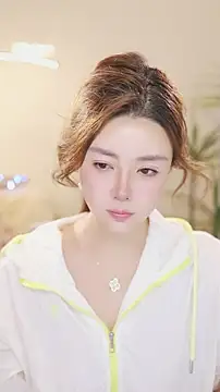 Snapshot of Qiaoqiao_ chatting on June 2026 03:56:02 PM Qiaoqiao online show from June 2026 03:56:02 PM