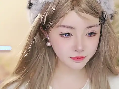 Qiaoqiao  online show from April 2026 10:11:01 AM