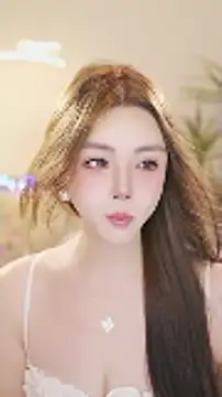 Snapshot of Qiaoqiao_ chatting on June 2026 04:06:01 PM Qiaoqiao online show from June 2026 04:06:01 PM