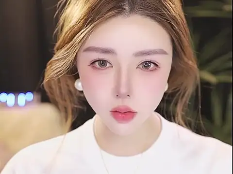 Qiaoqiao  online show from July 2026 05:42:02 PM