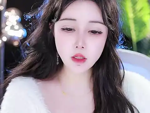 Qiaoqiao  online show from March 2025 12:42:02 AM