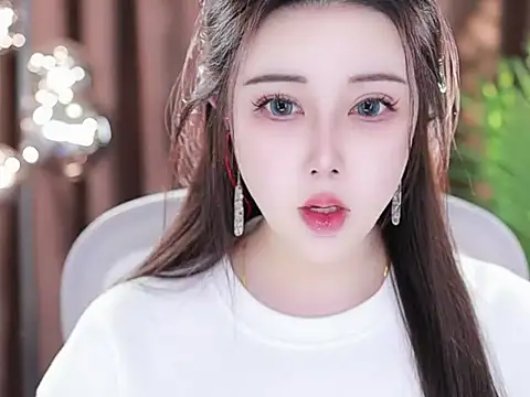 Qiaoqiao  online show from March 2025 04:15:02 PM