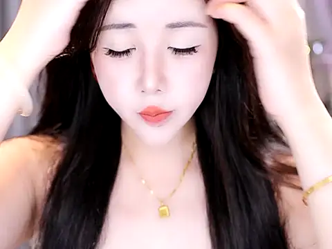 Qiaoqiao  online show from October 2025 06:21:01 AM