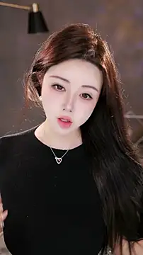 Qiaoqiao  online show from October 2025 04:18:01 PM