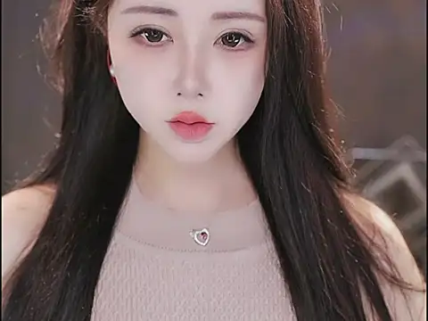 Qiaoqiao  online show from November 2025 05:06:02 PM