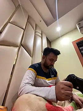 Snapshot of BengaliBabu_Rohan chatting on December 2024 06:11:01 PM BengaliBabu Rohan online show from December 2024 06:11:01 PM