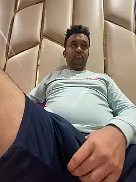 Snapshot of BengaliBabu_Rohan chatting on January 2025 05:39:01 PM BengaliBabu Rohan online show from January 2025 05:39:01 PM