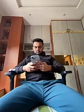 Snapshot of BengaliBabu_Rohan chatting on January 2025 07:31:01 AM BengaliBabu Rohan online show from January 2025 07:31:01 AM