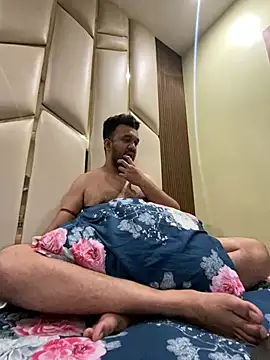 Snapshot of BengaliBabu_Rohan chatting on March 2025 06:26:02 PM BengaliBabu Rohan online show from March 2025 06:26:02 PM