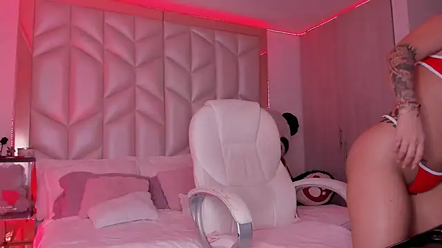 AlhanaRose online show from October 2025 01:27:01 AM
