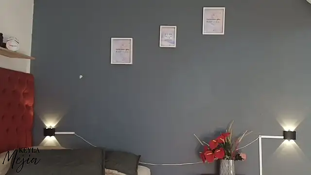 flavia cruz online show from October 2025 07:14:01 PM