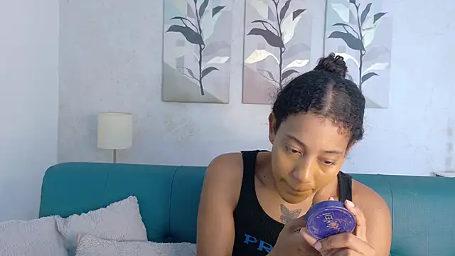 flavia cruz online show from April 2026 12:21:02 PM