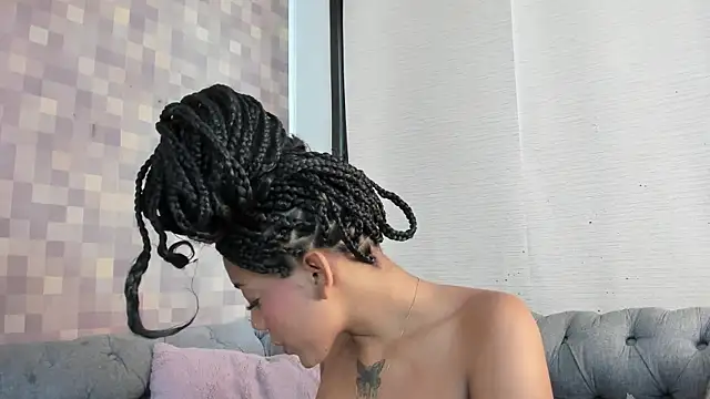 flavia cruz online show from September 2025 07:42:02 PM
