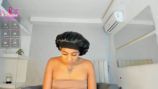 Snapshot of flavia_cruz chatting on May 2026 01:08:02 PM flavia cruz online show from May 2026 01:08:02 PM