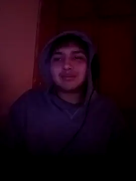 Snapshot of LoganFinds chatting on November 2025 10:26:01 PM LoganFinds online show from November 2025 10:26:01 PM