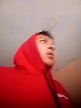 Snapshot of LoganFinds chatting on November 2025 09:40:02 PM LoganFinds online show from November 2025 09:40:02 PM