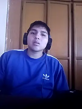 Snapshot of LoganFinds chatting on November 2025 02:10:02 PM LoganFinds online show from November 2025 02:10:02 PM