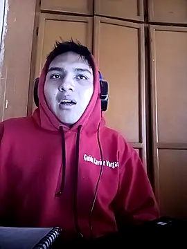 Snapshot of LoganFinds chatting on October 2025 02:50:02 PM LoganFinds online show from October 2025 02:50:02 PM