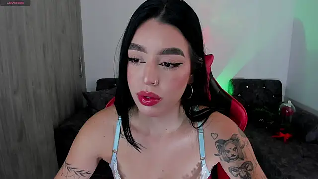 zoee jackson online show from May 2026 08:11:02 PM