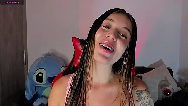 Snapshot of zoee_jackson chatting on September 2025 04:55:01 AM zoee jackson online show from September 2025 04:55:01 AM